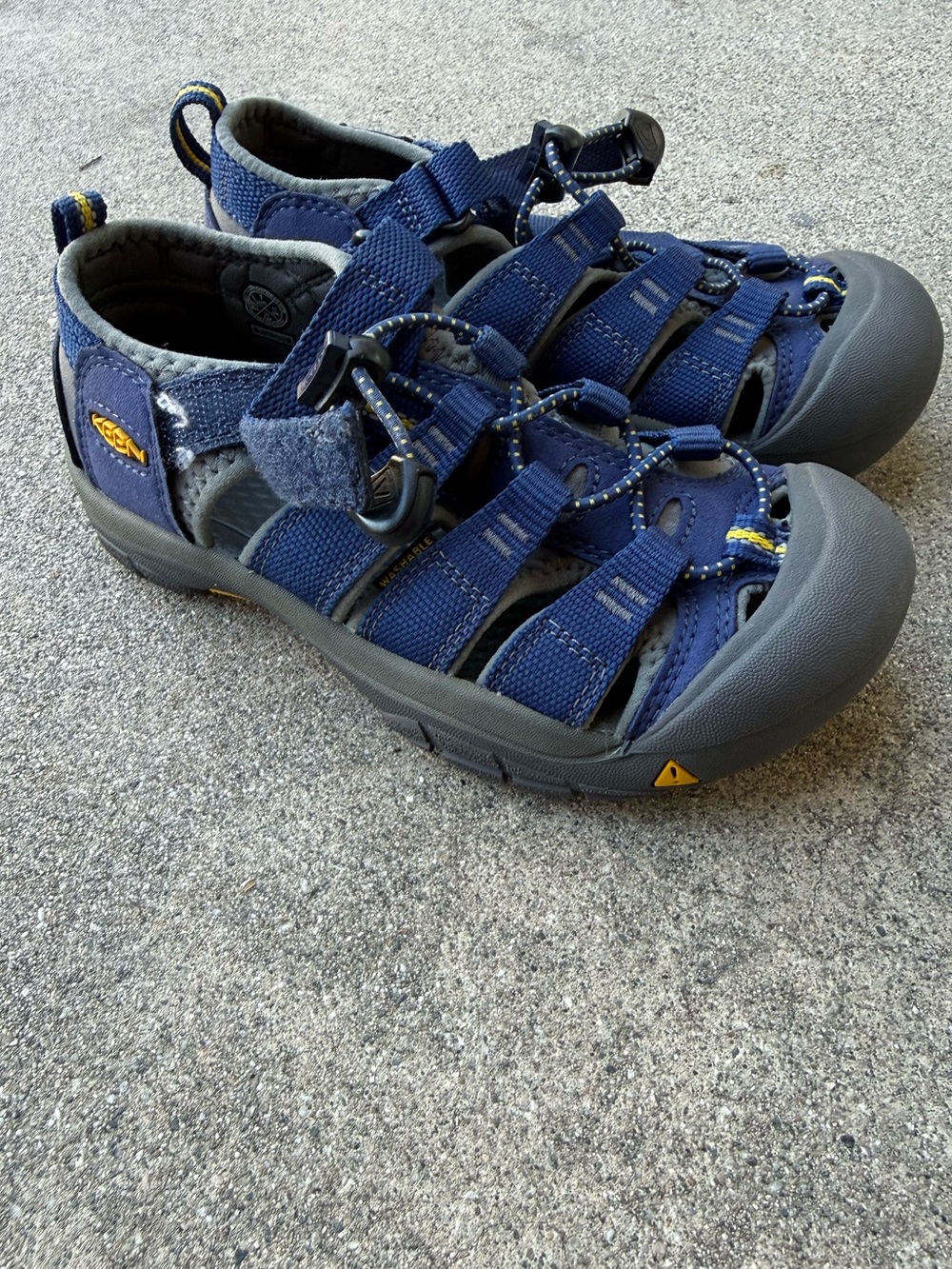 Keen Big Kid's Newport H2 Sandals Size 1